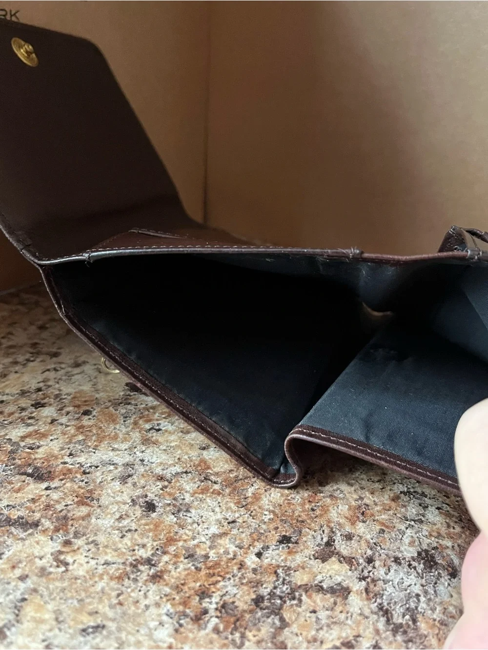 Coach authentic trifold